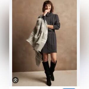 New-Banana Republic-S-gray-cable-knit, long sleeve, Semi- fitted, sweater dress.